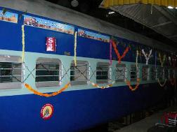 Thar Express train at Munabao railway station, 2006.