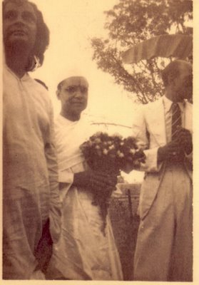 Poet Sumitra Nandan Pant (left) with Dulha Narendra (centre) wedding