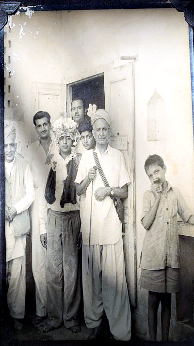 My grandfather on right with stick in his hand, Harbans Lal Banga (my uncle) second from left, Lachman Das Ratra (my father’s maternal uncle) wearing Sehra. Bannu. Circa 1940. My grandfather on right with stick in his hand, Harbans Lal Banga (my uncle) second from left, Lachman Das Ratra (my father’s maternal uncle) wearing Sehra. Bannu. Circa 1940.