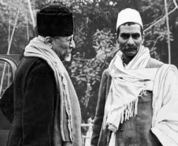Maulana Azad, left, taking over as Congress President from Rajendra Prasad, 1940. Maulana Azad, left, taking over as Congress President from Rajendra Prasad, 1940.