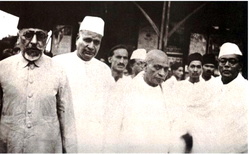 From L to R: Maulana Azad, Acharya Kriplani, Sardar Patel, Subhas Bose at Wardha Railway Station 1930s From L to R: Maulana Azad, Acharya Kriplani, Sardar Patel, Subhas Bose at Wardha Railway Station 1930s