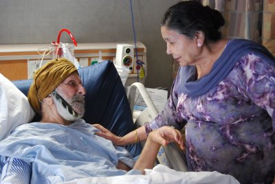 Captain Gurdial Singh with his wife Joginder Kaur in the Hospital. October 2008. Captain Gurdial Singh with his wife Joginder Kaur in the Hospital. October 2008.