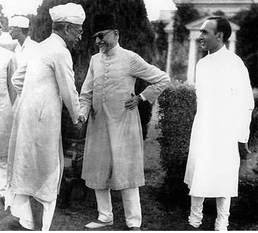 Maulana Azad Id party on August 18, 1947. Centre: Maulana Azad\; left S. Radhakrishnan (later President of India)\; right unidentified. Maulana Azad Id party on August 18, 1947. Centre: Maulana Azad\; left S. Radhakrishnan (later President of India)\; right unidentified.